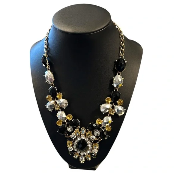 Elegant Black and Gold Statement Necklace - Picture 2 of 3